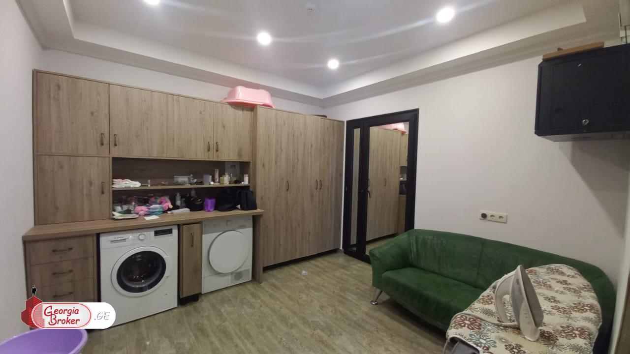 nearly repaired 12-room house for sale